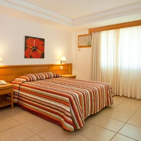 Hotel Atlântico Búzios Convention Esterno foto A room at the hotel