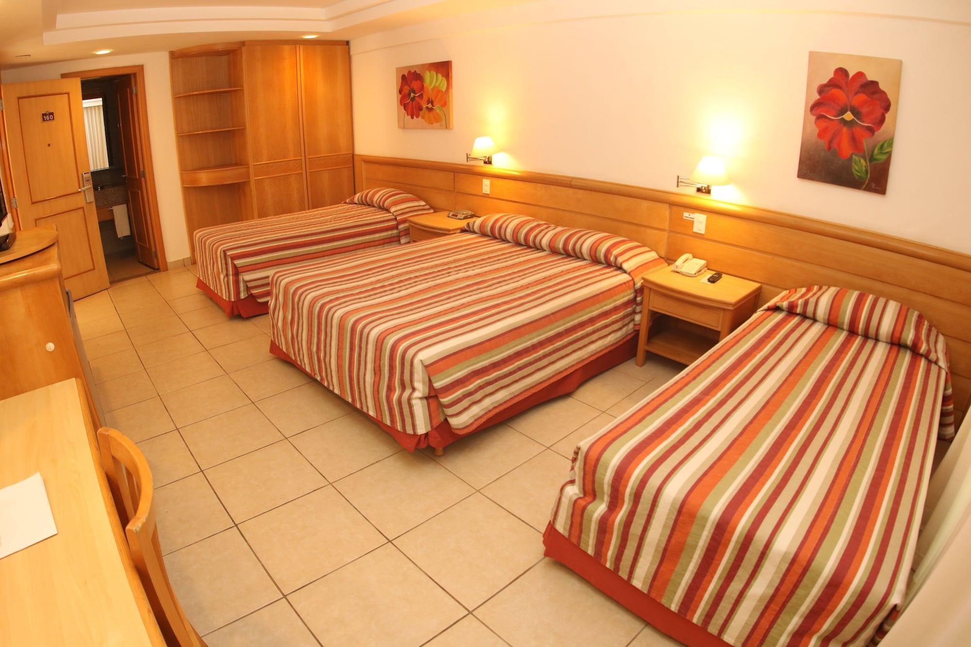 Hotel Atlântico Búzios Convention Esterno foto A typical hotel room